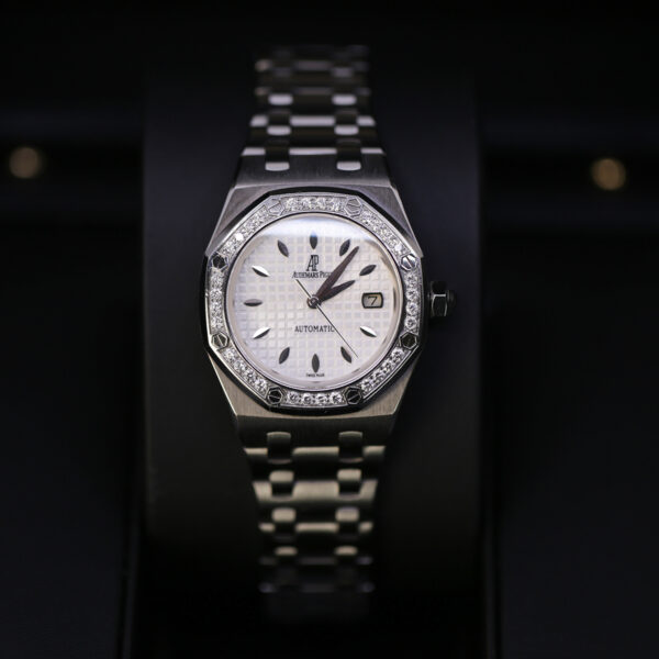 Audemars Piguet 77321ST.ZZ.1230ST.01 Royal Oak Selfwinding 33mm White Dial Ladies Watch - Image 2