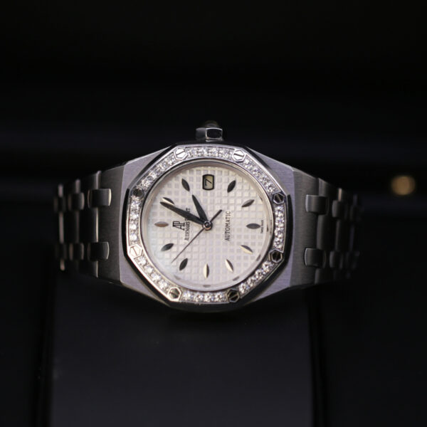 Audemars Piguet 77321ST.ZZ.1230ST.01 Royal Oak Selfwinding 33mm White Dial Ladies Watch - Image 5