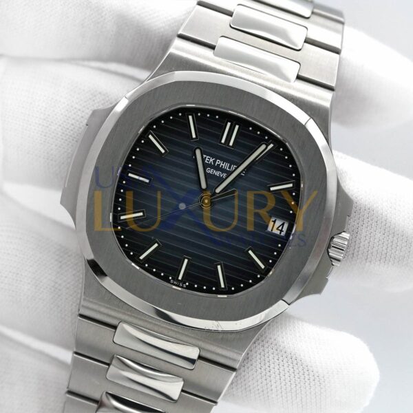 Patek Philippe 5711-1A-010 Nautilus Self-Winding - Image 3