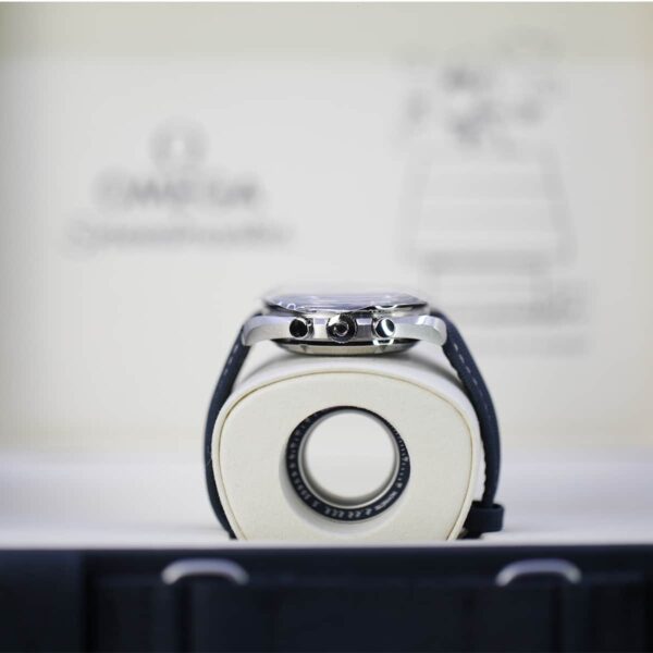 Omega Speedmaster 310.32.42.50.02.001 Snoopy 42mm Watch - Image 6