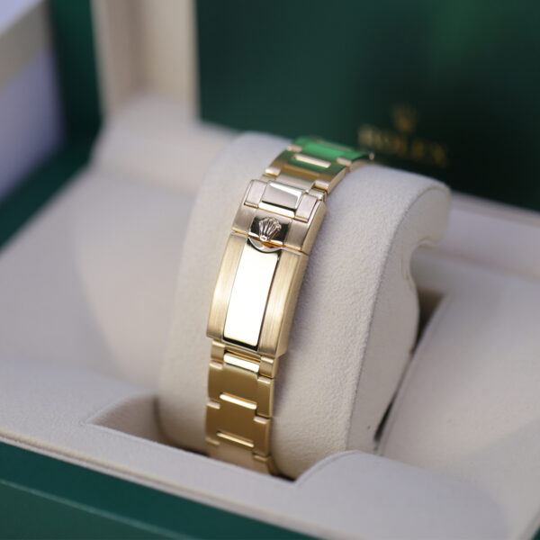 Rolex GMT-Master II 116718 18k Yellow Gold Green Dial - Image 5