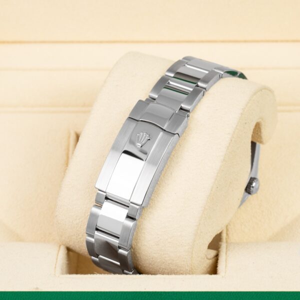 Rolex Datejust 126300 41mm Smooth Bezel Blue Index Dial Oyster Bracelet Watch - Image 7