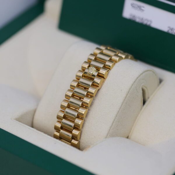Rolex 36mm 18038 Day-Date 18K Yellow Gold Champagne Dial Watch - Image 5